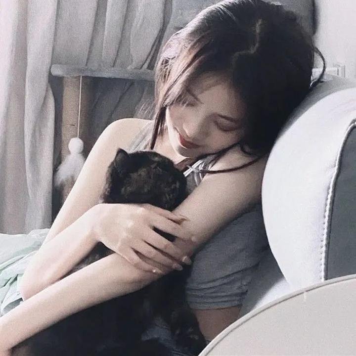 傅总爱惨了乌鸦嘴小秘书